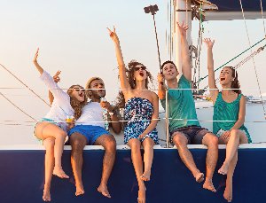 Img About Home01 PCNSYF7.jpg